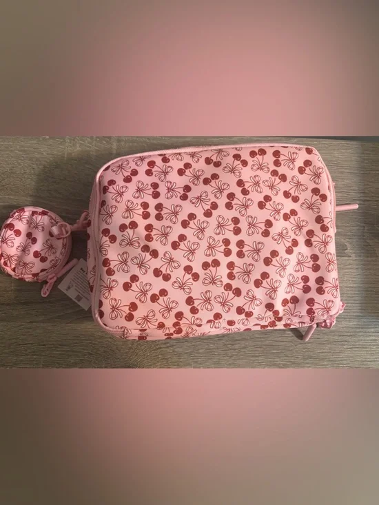 Hello Clio Double Scoop Kindle bag NWT - Picture 3 of 3